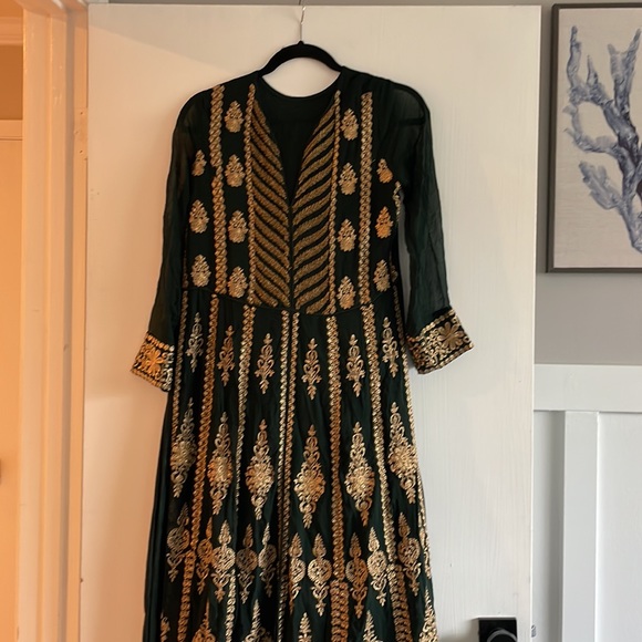 Salwar Kameez Other - Salwar Kameez Dark Green and Gold Embroidered Dress